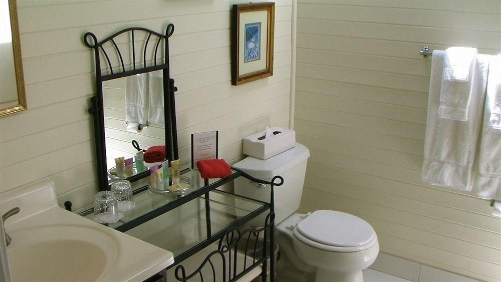 Napa Valley Railway Inn1