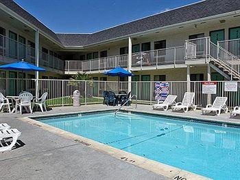 Motel 6 Santa Rosa3