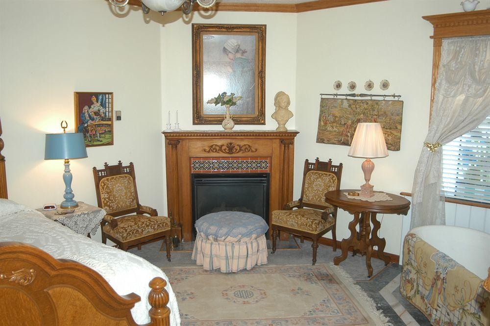 Big Yellow Inn1
