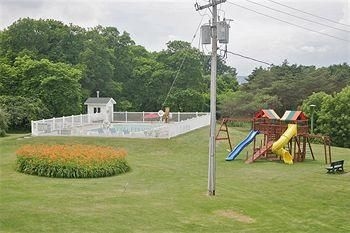 Stone Fence Resort4