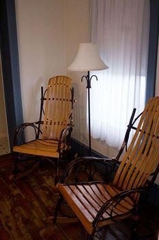 Golden Eagle Inn1