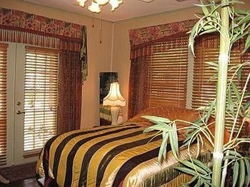 Robin's Nest Bed and Breakfast Inn2
