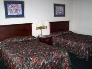 Econo Lodge1