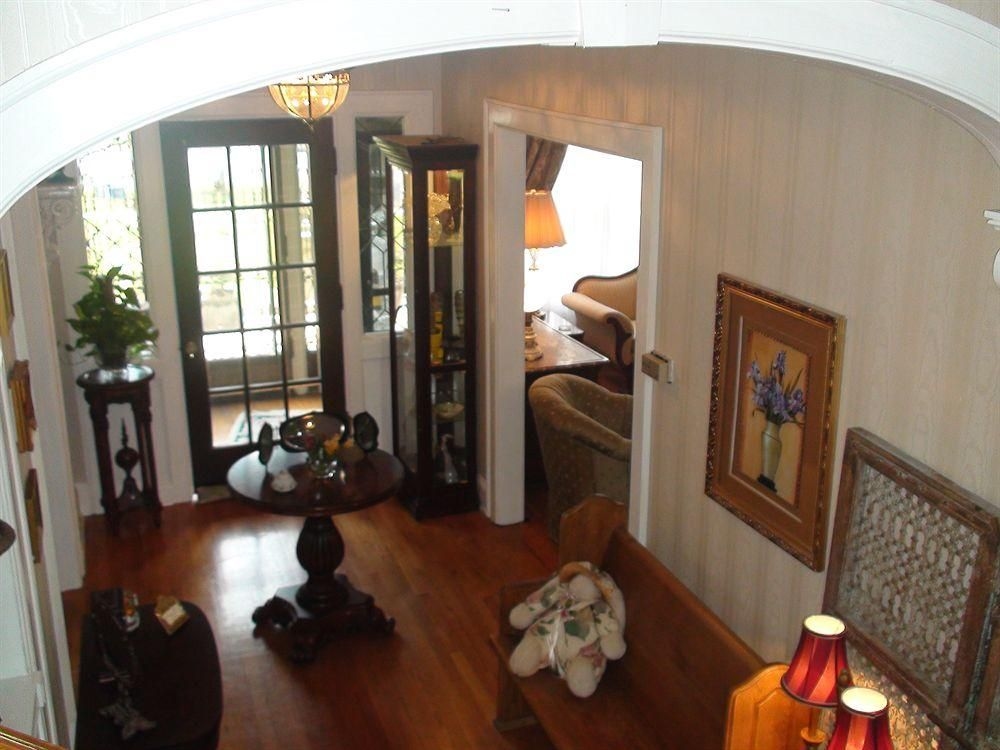 Barrington Manor Bed and Breakfast3