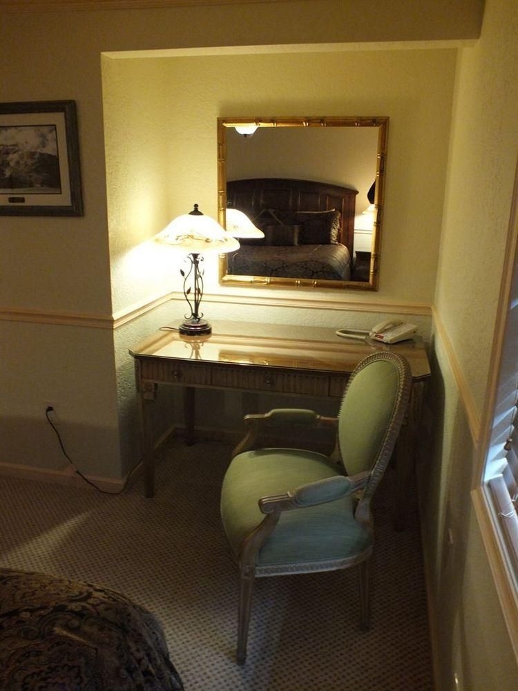 YELLOWSTONE GATEWAY INN3