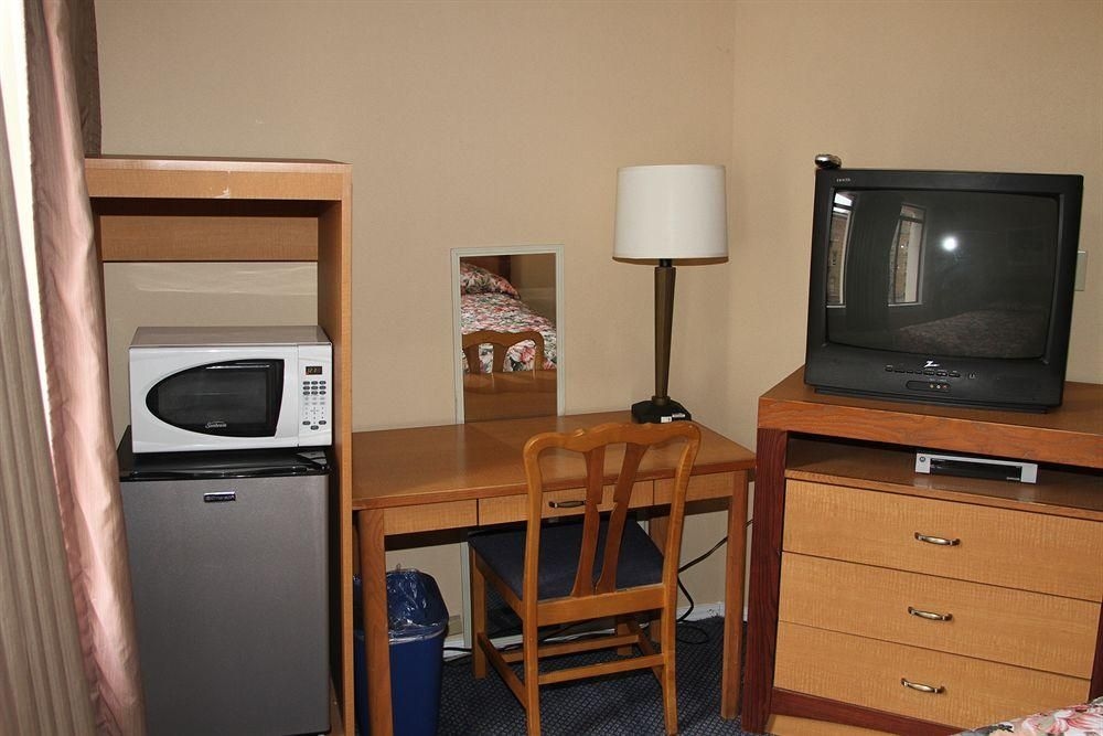 Gateway Inn2