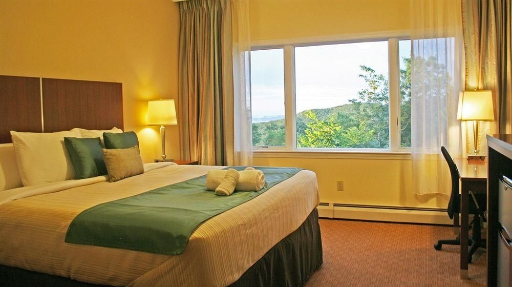 Blue Heaven Spa at the Art of Living Retreat Center3