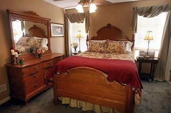 Lavender Heights Bed and Breakfast1