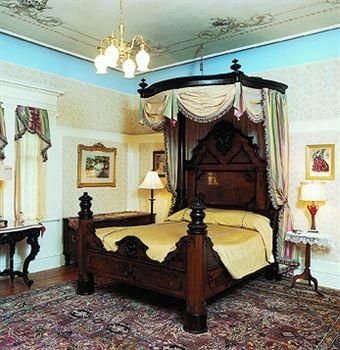 Sheppard Mansion Bed & Breakfast3