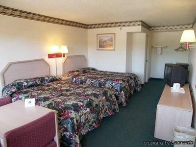 El Dorado Inn Suites3