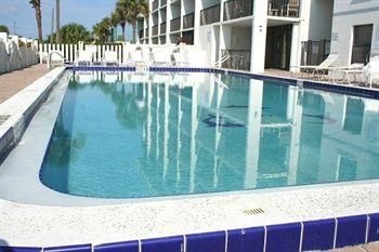 Cape Winds Resort3