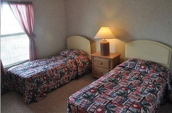 Cape Winds Resort1