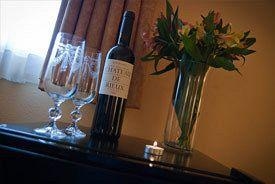 Sunday House Inn and Suites2