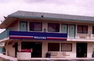 Motel 6 Merrillville3