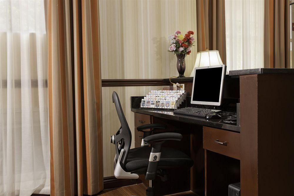 Country Inn & Suites By Carlson, New York City in Queens, NY2