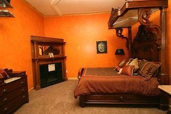 Mosheim Mansion4