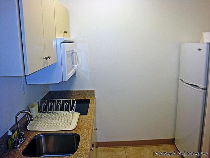 Studio 6 Vernal1