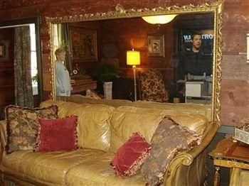 Rabun Manor0