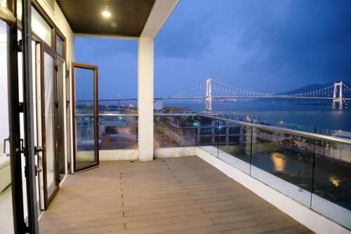 Night Sky Hotel4