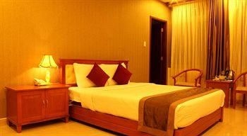 Regal Hotel0