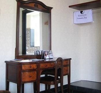 The Buffalo Inn Bed and Breakfast4