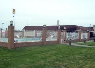 Quality Inn2