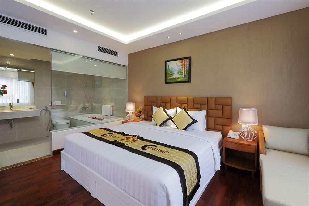 Cosmopolitan Hotel2