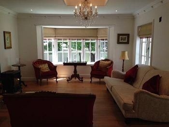 46 Lawrence Lane3