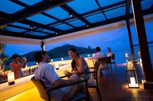 ภูเก็ต พันวา บีชฟรอนท์ รีสอร์ต (Phuket Panwa Beachfront Resort)4