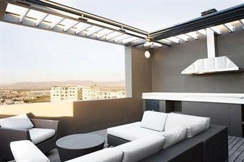 Manhattan Suites1