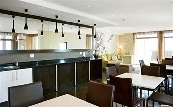 Manhattan Suites0