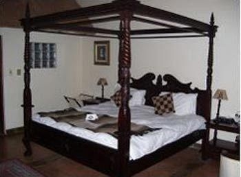 Hamilton Parks Country Lodge4