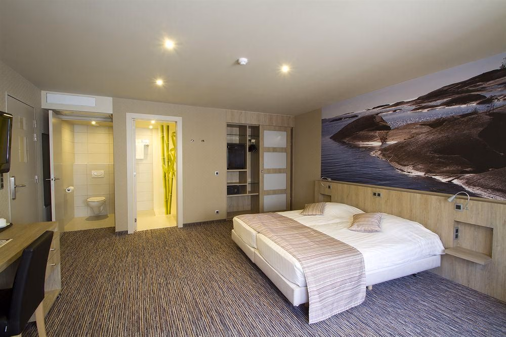 Golden Tulip Bero0