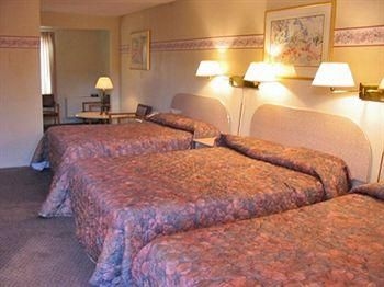 Scottish Inn Near the Falls and Casino4