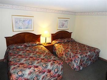 Scottish Inn Near the Falls and Casino1