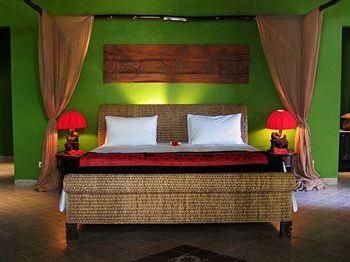 Tugu Lombok4