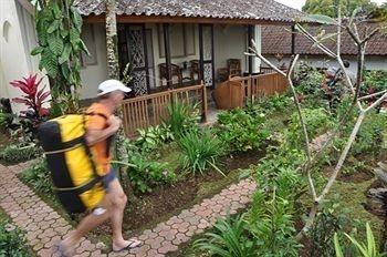 Meme Surung Homestay4