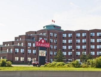 Ramada Plaza Park Place Hotel3