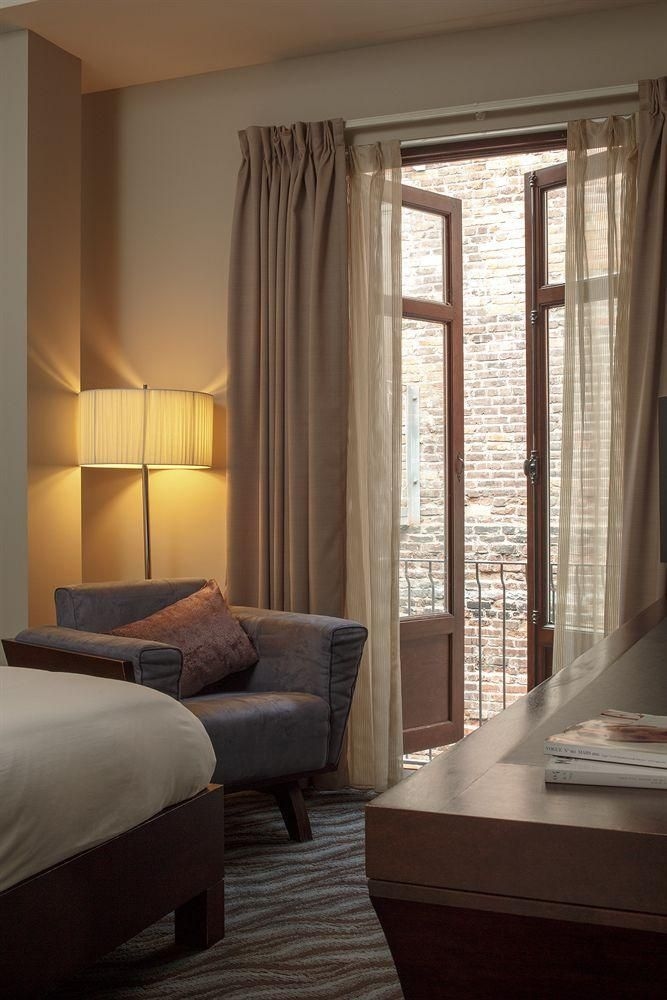 Nelligan Hotel2