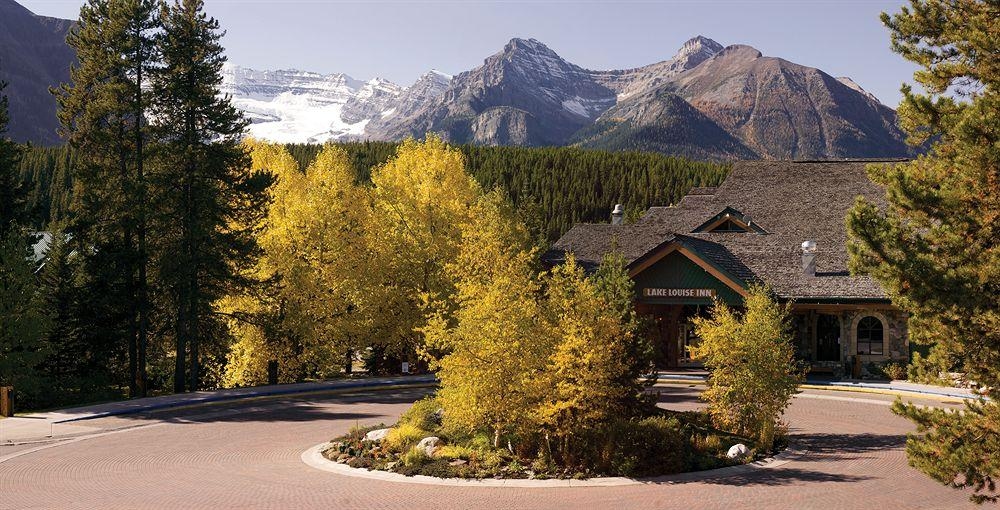 Lake Louise Inn Hotel2