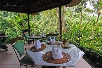 Tjampuhan Hotel and Spa3