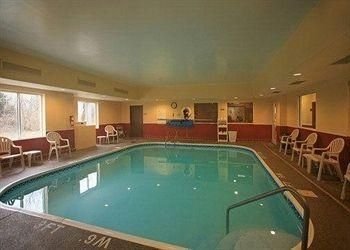 Comfort Suites3