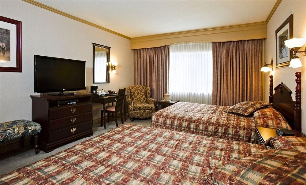 The Rundlestone Lodge2