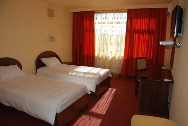 Coliseum Hotel0