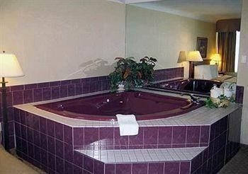 Quality Inn & Suites3