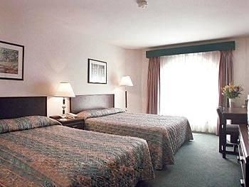 Executive Harrison Hot Springs2