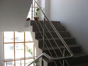 Plus Hotel1