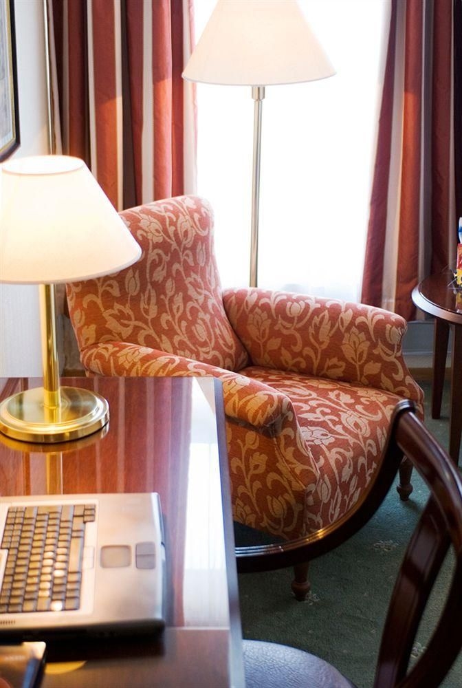 Victoria Hotel3