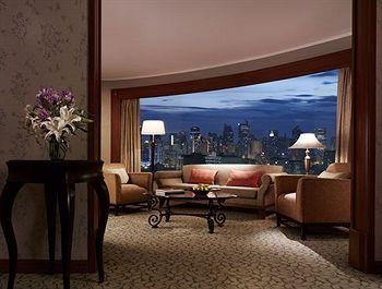 Edsa Shangri-la Manila2