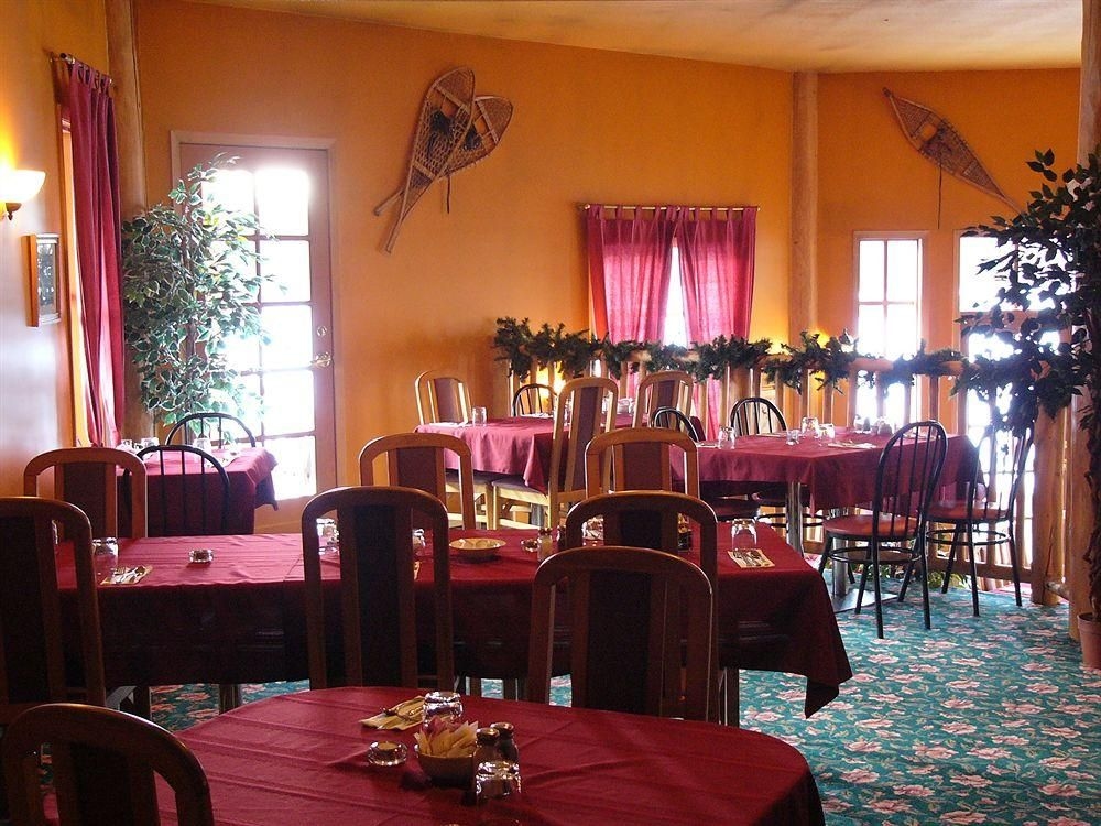 Glacier House Resort3